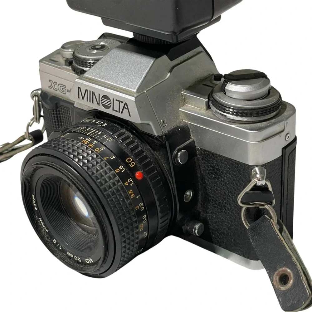 MINOLTA 1989 XG-M Manual Focus 35MM SLR Film Camera & Manual Focus Zoom Lens